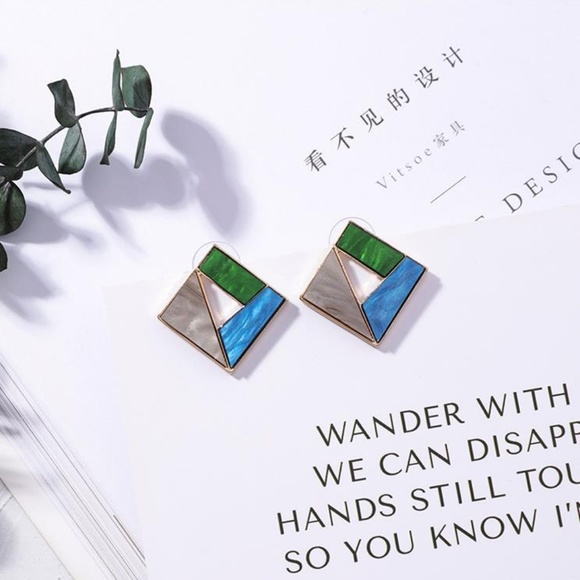 ❤️️NEW UNIQUE Square Handmade Stud Earrings 3 - Picture 3 of 3